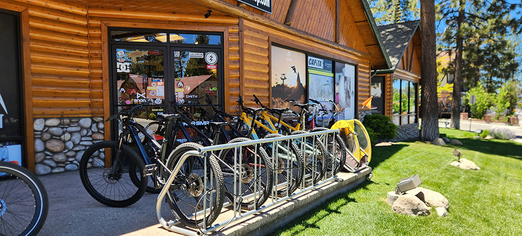 Bike rentals parked outside Blauer's Ski & Board Shop